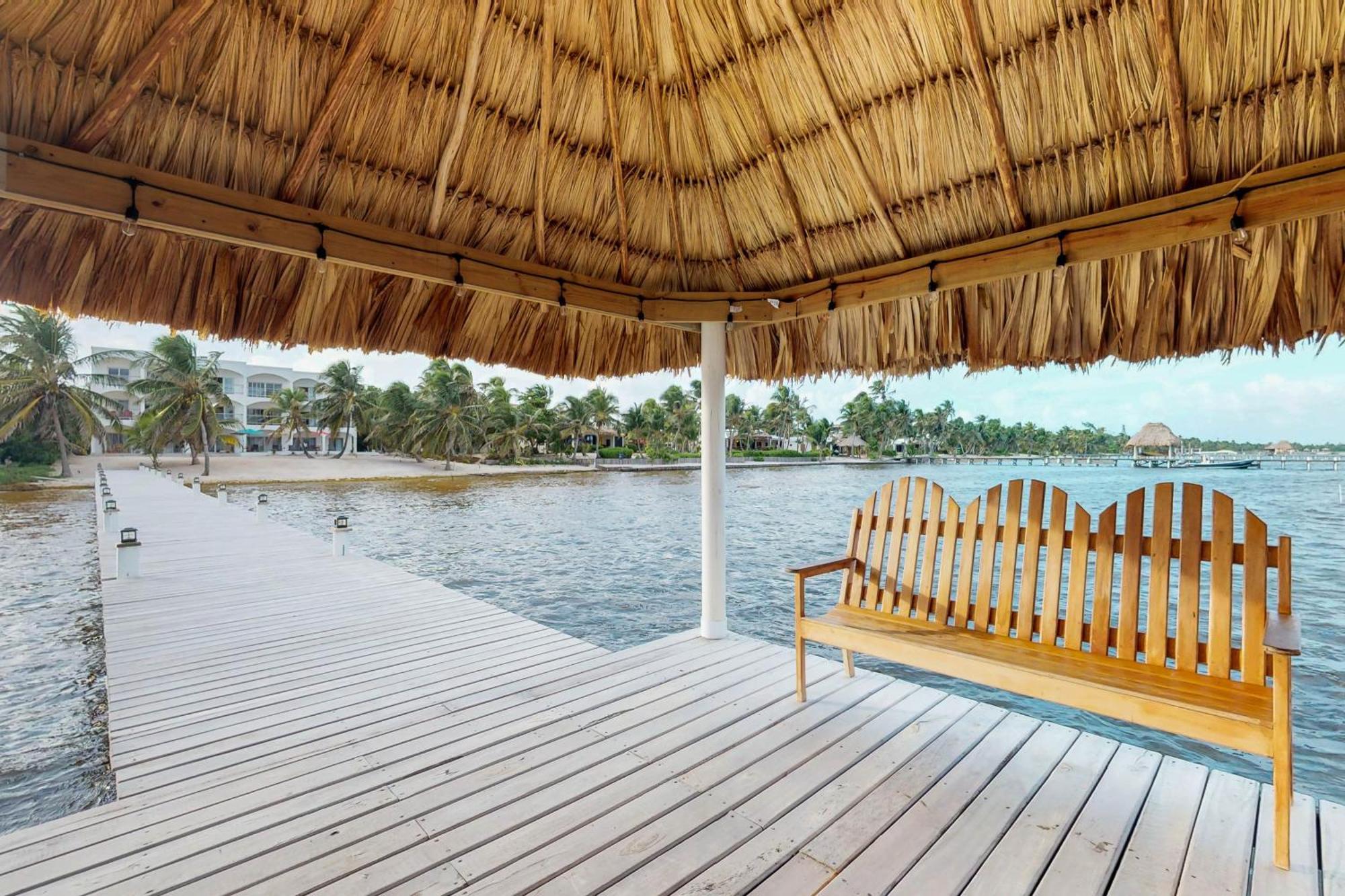 Blue Water Beach Villas San Pedro  Room photo